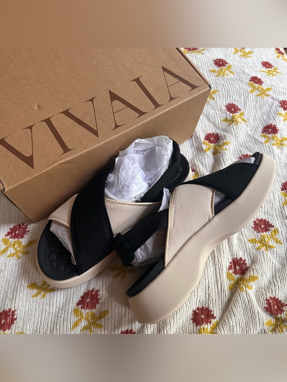 New NIB Vivaia AdaptAll Walker Sandals Kara 2.0 black ivory sling back 7.5 - Picture 7 of 13